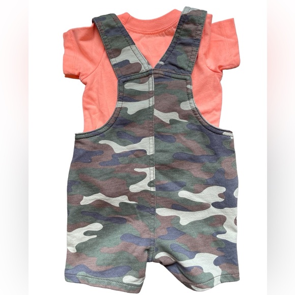Carter’s Handsome Hunk Camo Short Overalls  Outfit - Picture 2 of 6
